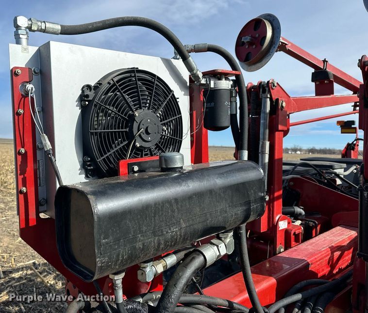 image for item NJ9351 Case IH Early Riser 1250 planter