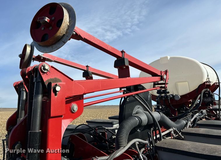 image for item NJ9351 Case IH Early Riser 1250 planter
