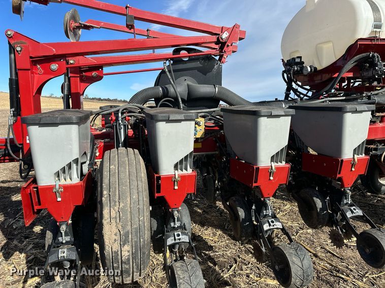 image for item NJ9351 Case IH Early Riser 1250 planter