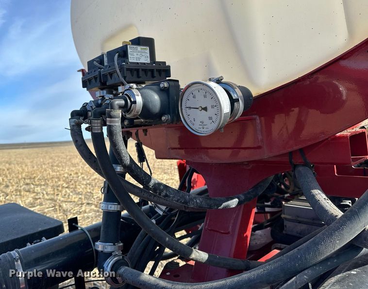 image for item NJ9351 Case IH Early Riser 1250 planter