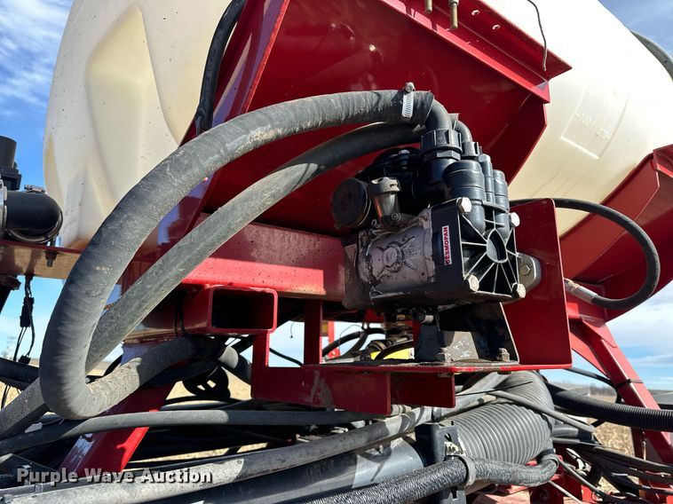 image for item NJ9351 Case IH Early Riser 1250 planter