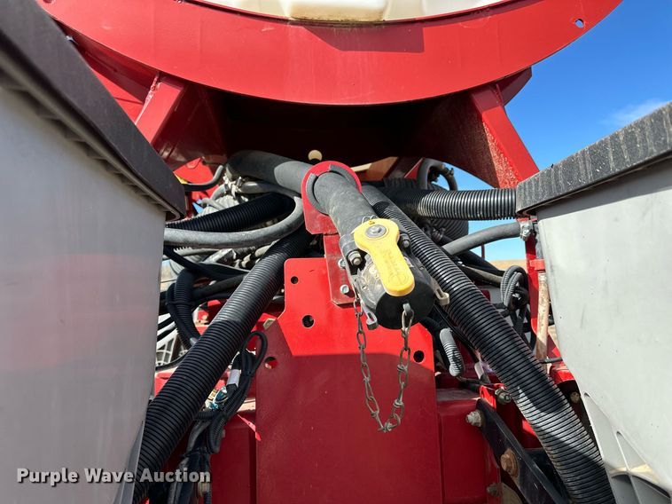 image for item NJ9351 Case IH Early Riser 1250 planter