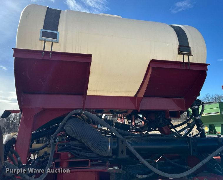 image for item NJ9351 Case IH Early Riser 1250 planter