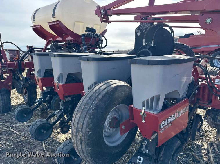image for item NJ9351 Case IH Early Riser 1250 planter