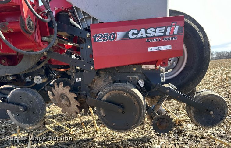 image for item NJ9351 Case IH Early Riser 1250 planter