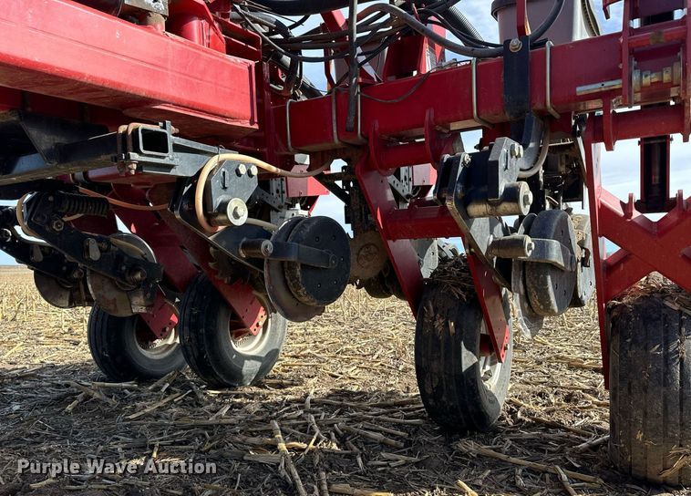 image for item NJ9351 Case IH Early Riser 1250 planter