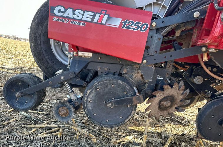 image for item NJ9351 Case IH Early Riser 1250 planter