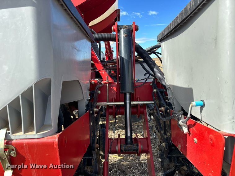image for item NJ9351 Case IH Early Riser 1250 planter