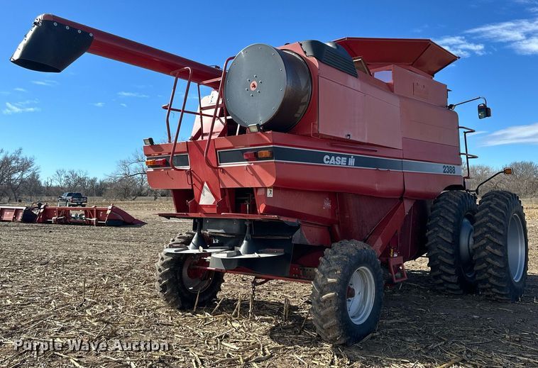 image for item NJ9353 1999 Case 2388 Axial-Flow combine