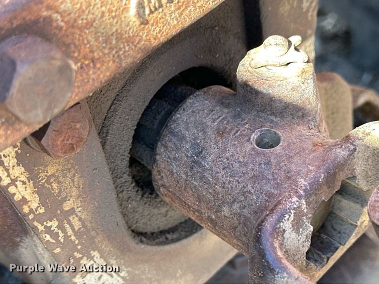 image for item NJ9357 1959 Massey Ferguson 65 tractor