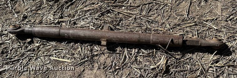 image for item NJ9357 1959 Massey Ferguson 65 tractor