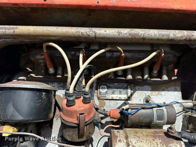 image for item NJ9357 1959 Massey Ferguson 65 tractor