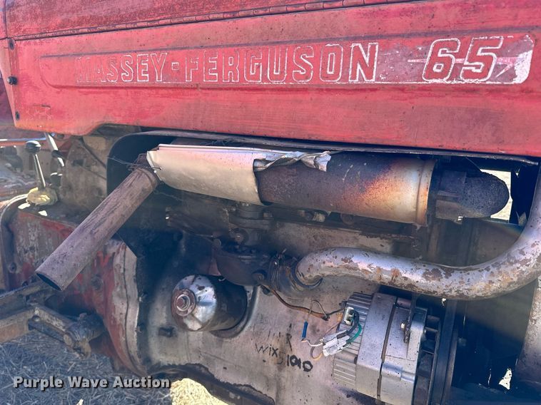 image for item NJ9357 1959 Massey Ferguson 65 tractor