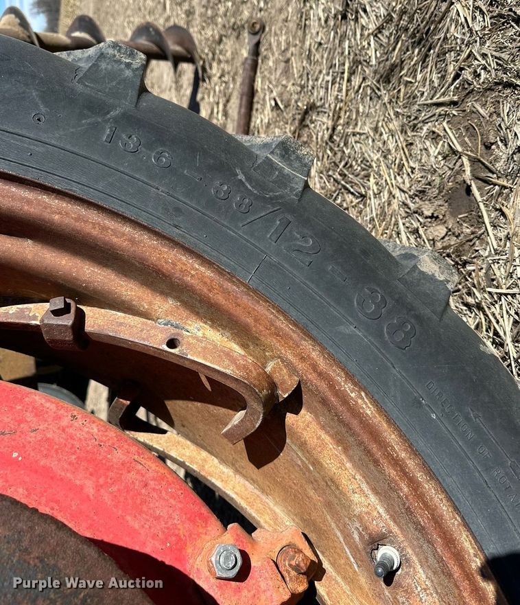 image for item NJ9357 1959 Massey Ferguson 65 tractor