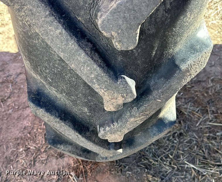 image for item NJ9357 1959 Massey Ferguson 65 tractor