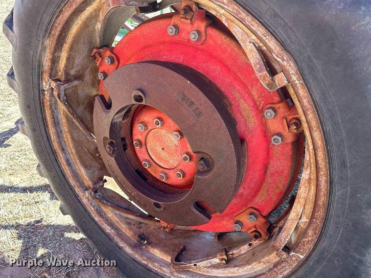 image for item NJ9357 1959 Massey Ferguson 65 tractor