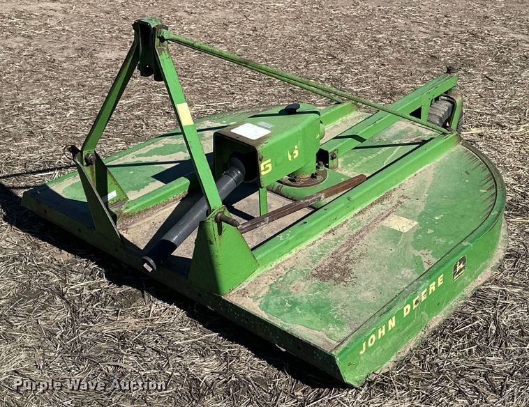 image for item NJ9357 1959 Massey Ferguson 65 tractor