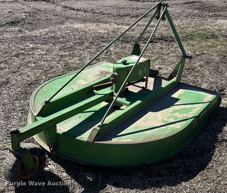 image for item NJ9357 1959 Massey Ferguson 65 tractor