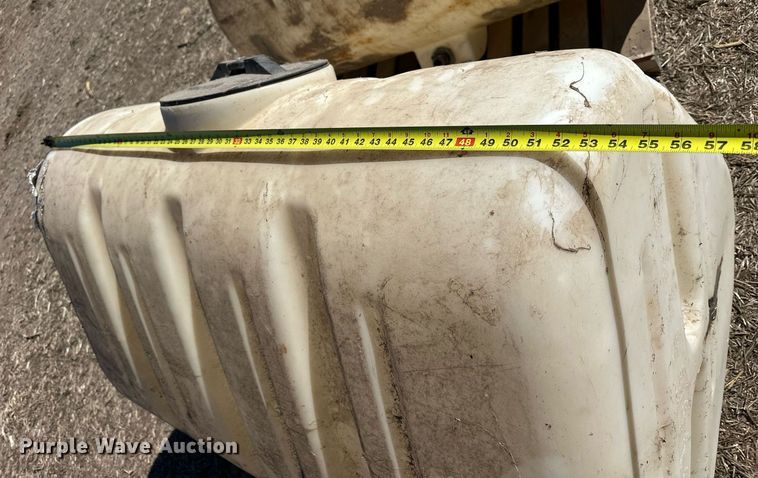 image for item NJ9363 (2) Ag-Chem saddle tanks