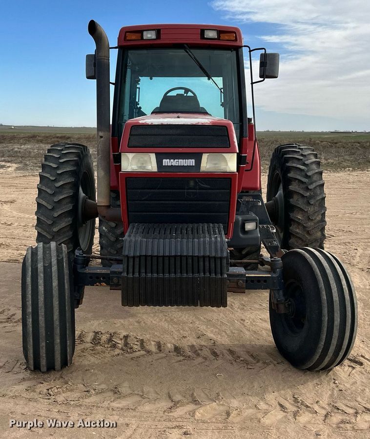 image for item NJ9367 1994 Case IH 7230 tractor