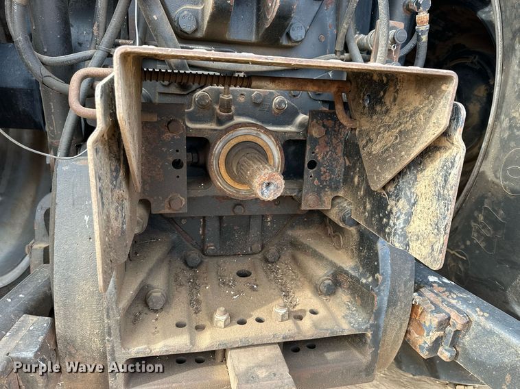 image for item NJ9367 1994 Case IH 7230 tractor