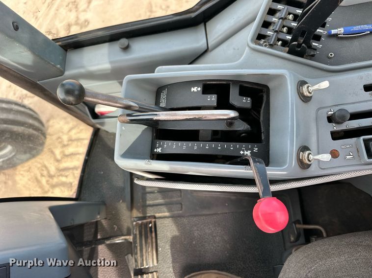 image for item NJ9367 1994 Case IH 7230 tractor