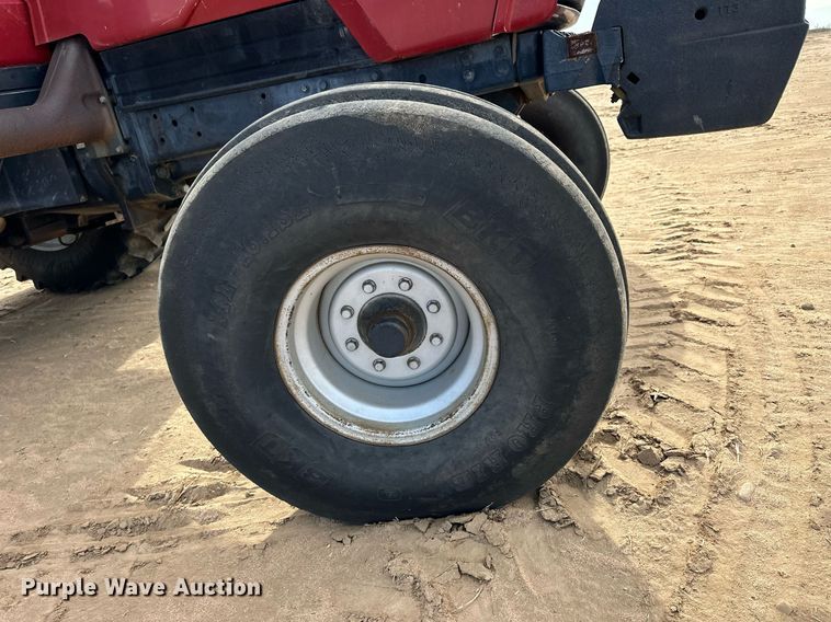 image for item NJ9367 1994 Case IH 7230 tractor