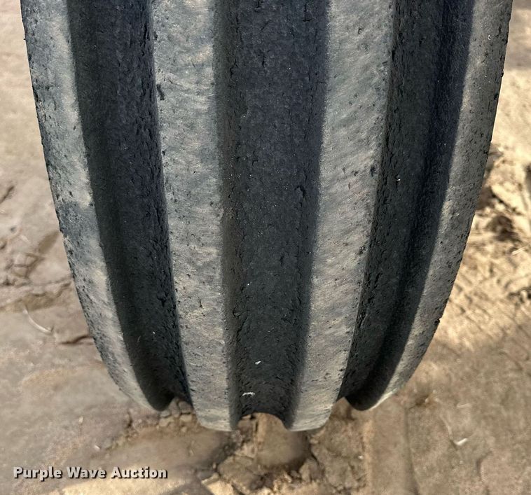 image for item NJ9367 1994 Case IH 7230 tractor