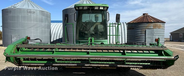 image for item NJ9391 2001 John Deere 4890 SP swather / windrower