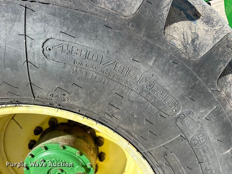 image for item NJ9391 2001 John Deere 4890 SP swather / windrower