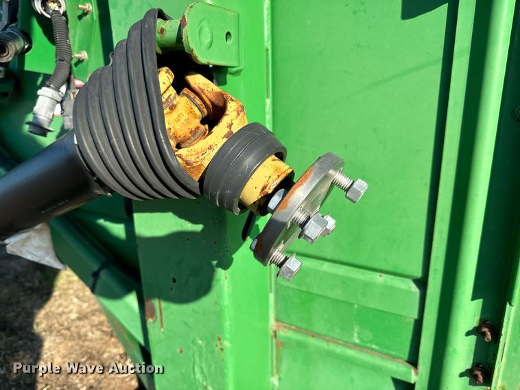 image for item NU9409 John Deere 893 corn head