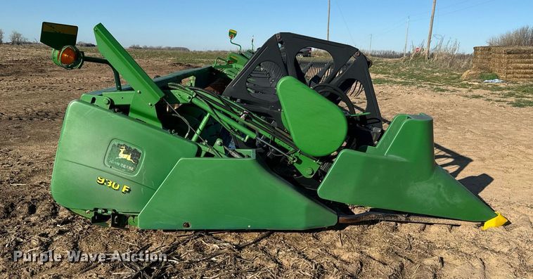 image for item NU9410 John Deere 930F flex head