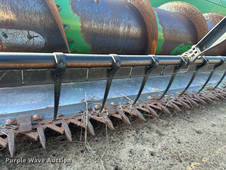 image for item NU9410 John Deere 930F flex head