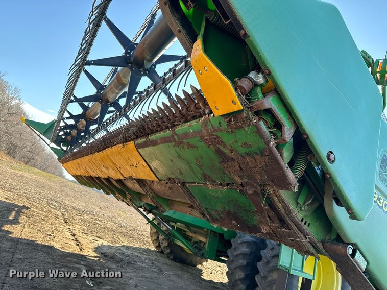 image for item NU9410 John Deere 930F flex head