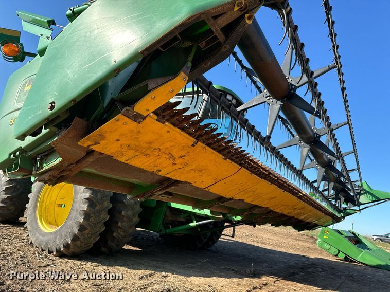 image for item NU9410 John Deere 930F flex head