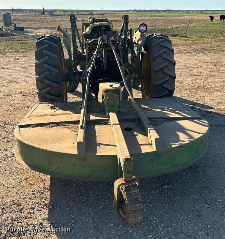 image for item NU9453 1967 John Deere 1020 tractor