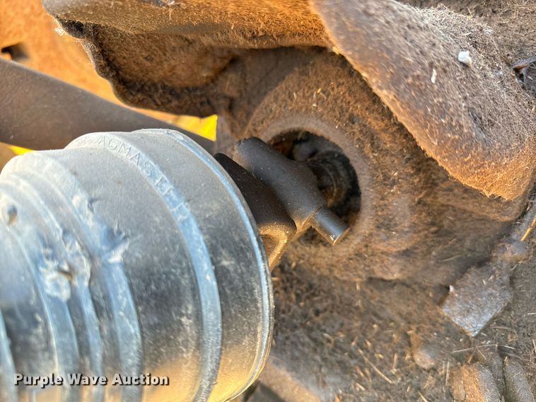 image for item NU9453 1967 John Deere 1020 tractor