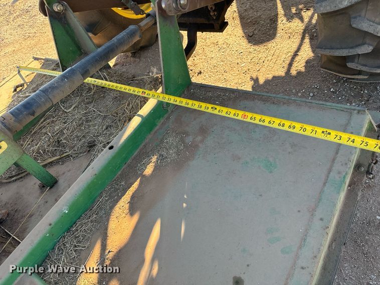 image for item NU9453 1967 John Deere 1020 tractor