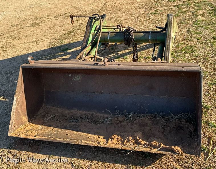 image for item NU9453 1967 John Deere 1020 tractor