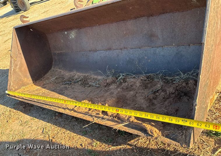 image for item NU9453 1967 John Deere 1020 tractor