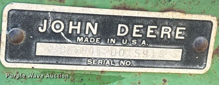image for item NU9453 1967 John Deere 1020 tractor