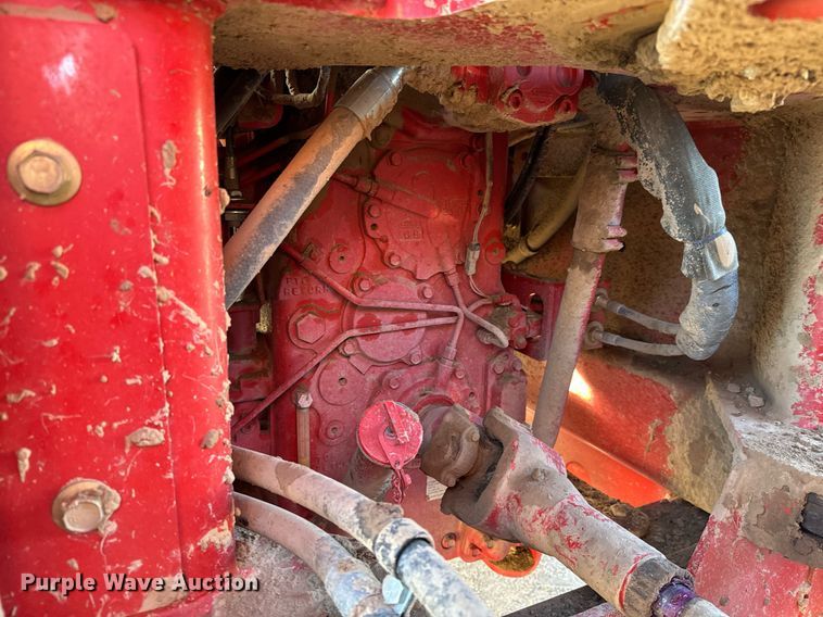 image for item NU9461 2014 Versatile 2375 tractor