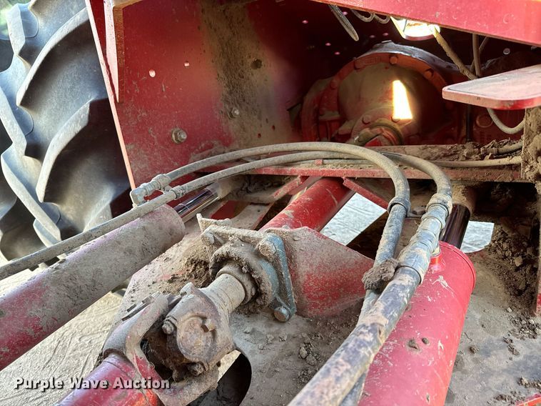 image for item NU9461 2014 Versatile 2375 tractor