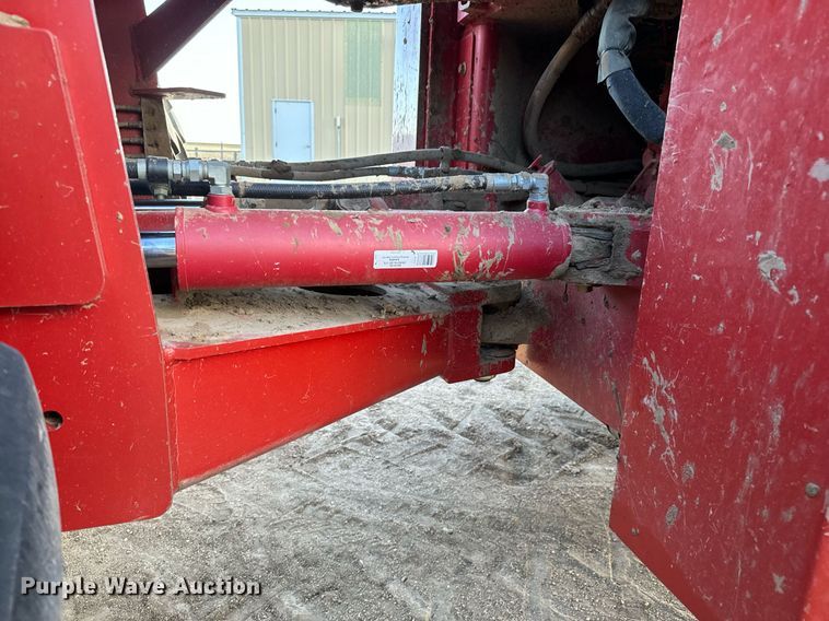 image for item NU9461 2014 Versatile 2375 tractor