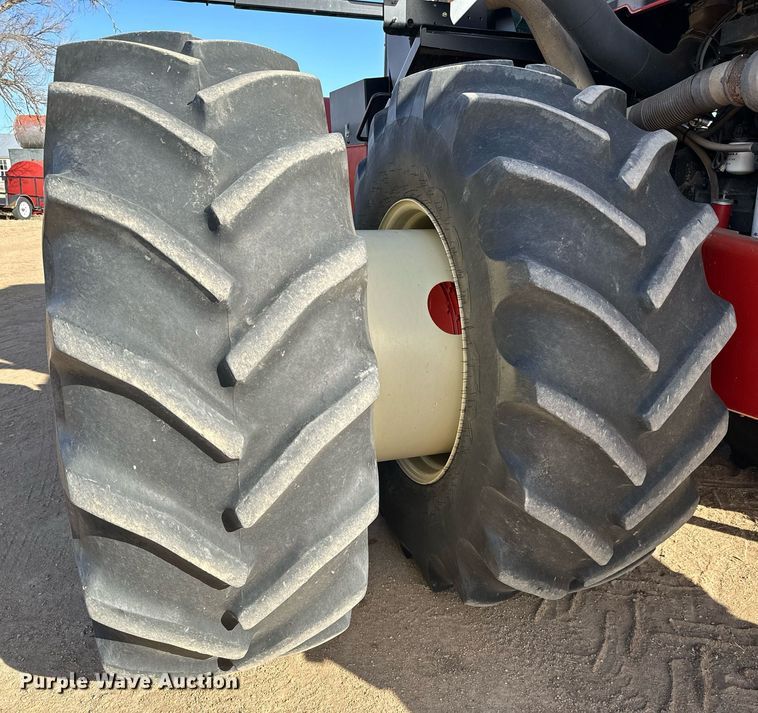 image for item NU9461 2014 Versatile 2375 tractor