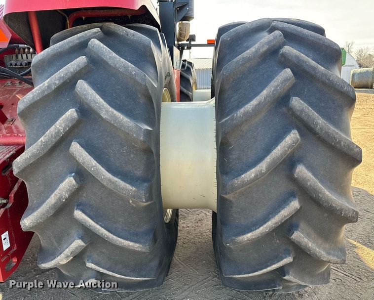 image for item NU9461 2014 Versatile 2375 tractor