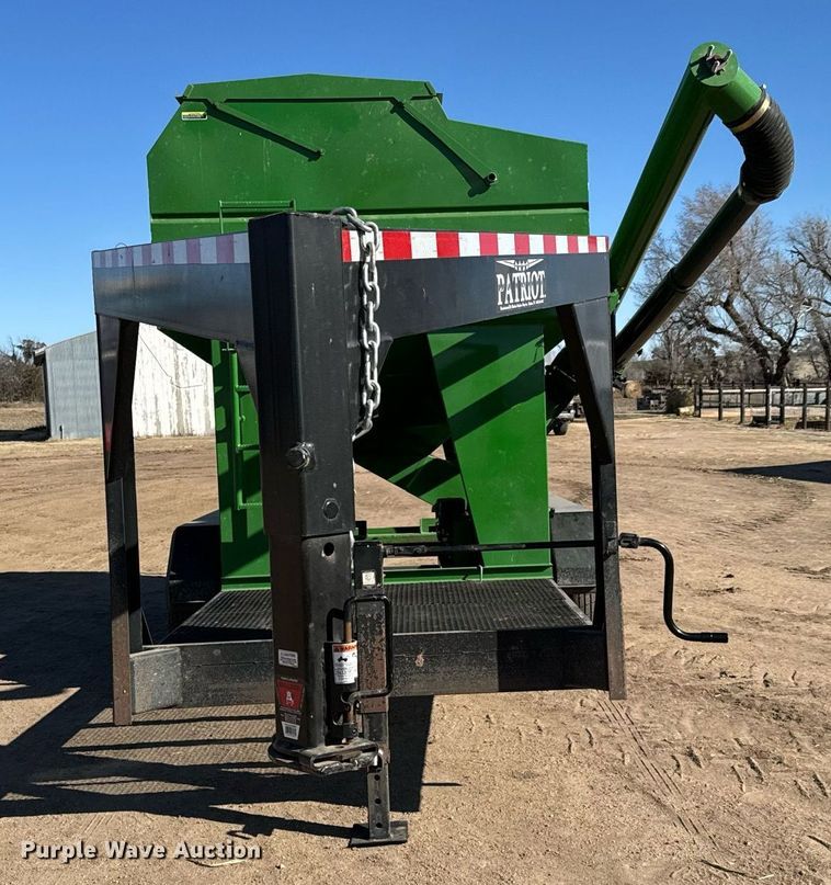 image for item NU9462 Patriot  330 seed tender