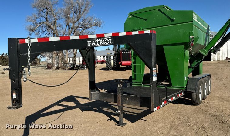 image for item NU9462 Patriot  330 seed tender