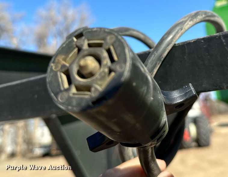 image for item NU9462 Patriot  330 seed tender