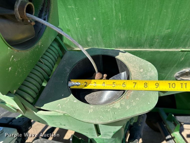 image for item NU9462 Patriot  330 seed tender